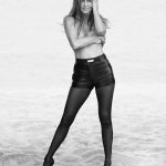 Jennifer-Aniston-Harpers-Bazaar-US-04